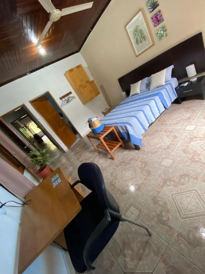 Poseidon Guest House Iquitos Esterno foto